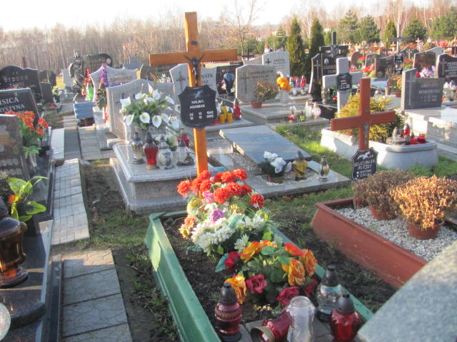 Grób Halina Adamiak