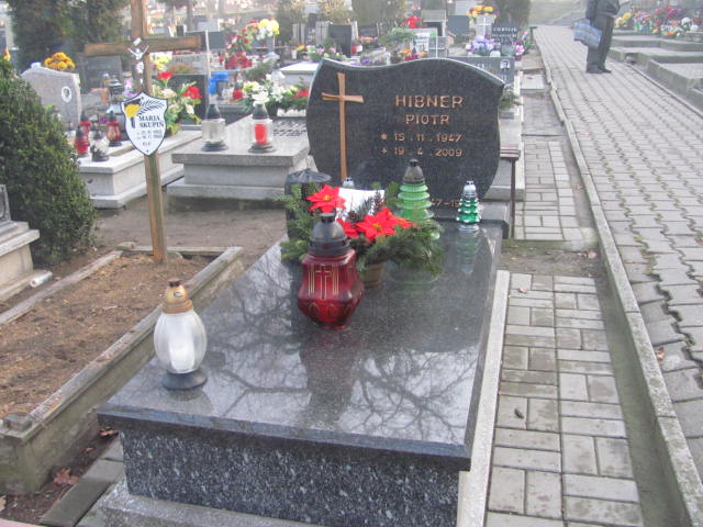 Grób Piotr Hibner