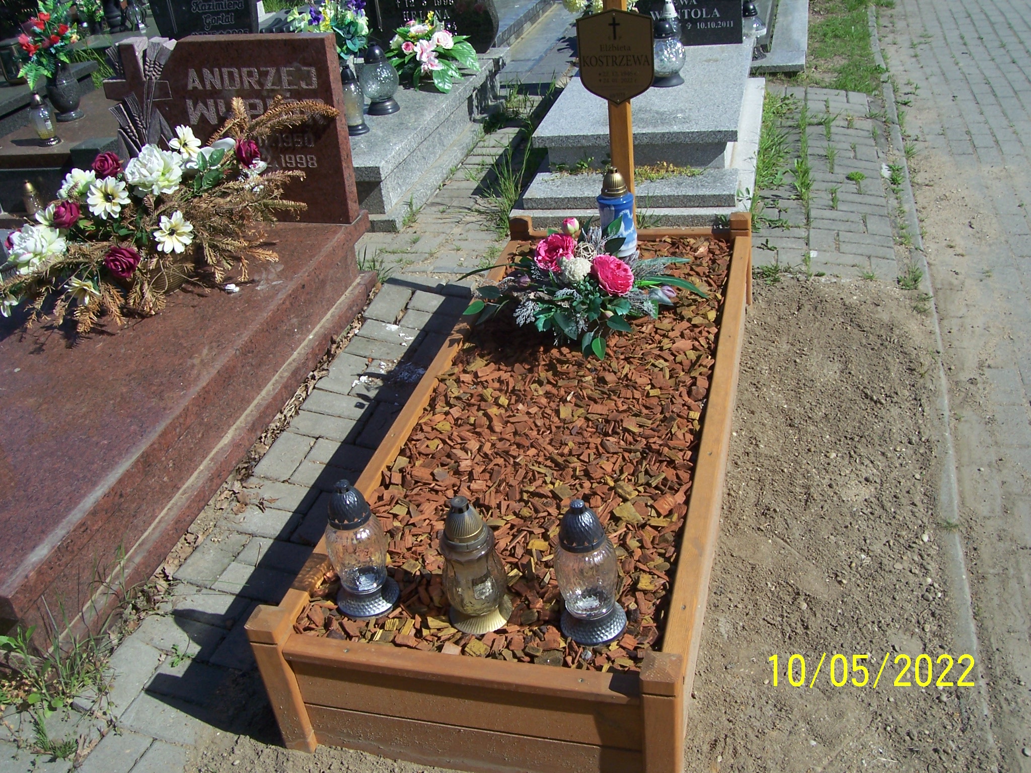 Grób Elżbieta Kostrzewa