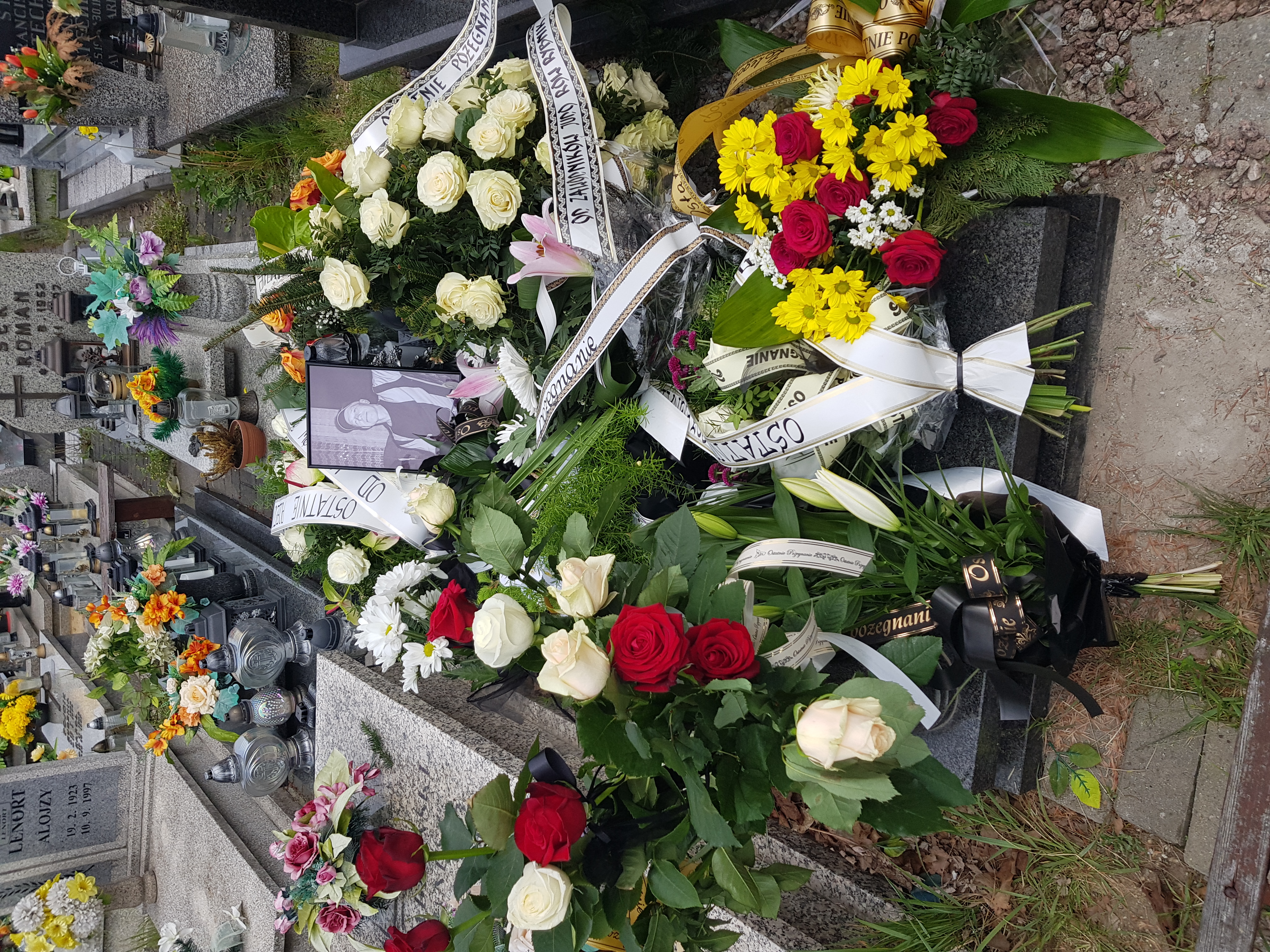 Grób Piotr Dobrowolski