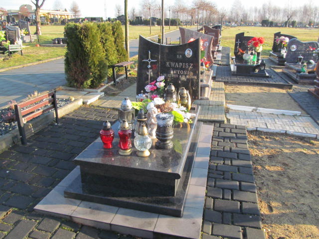 Grób Antoni Kwapisz