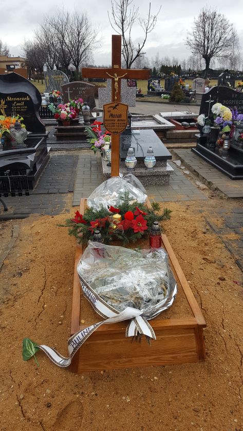 Grób Barbara  Płazak