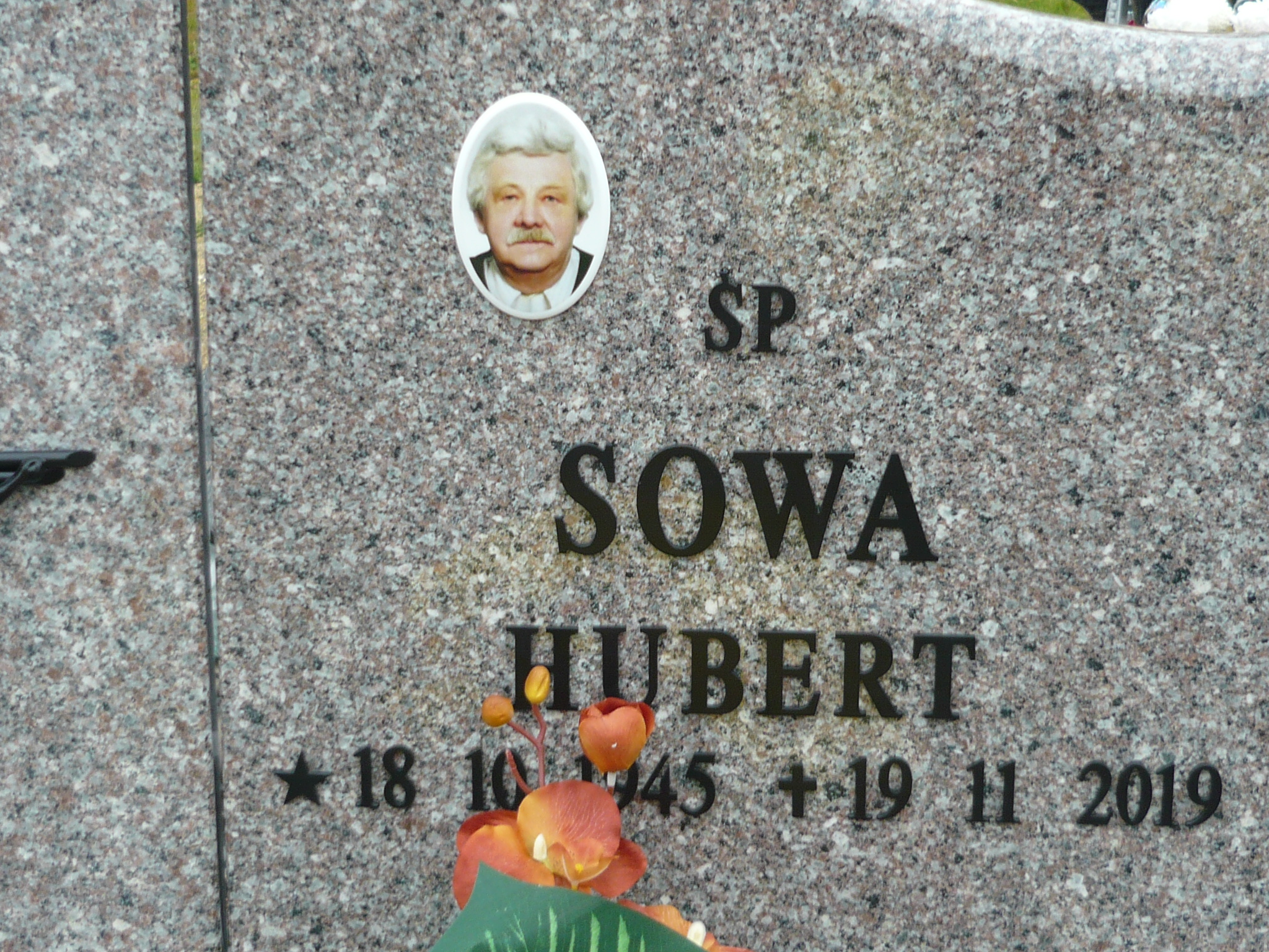 Grób Hubert Sowa