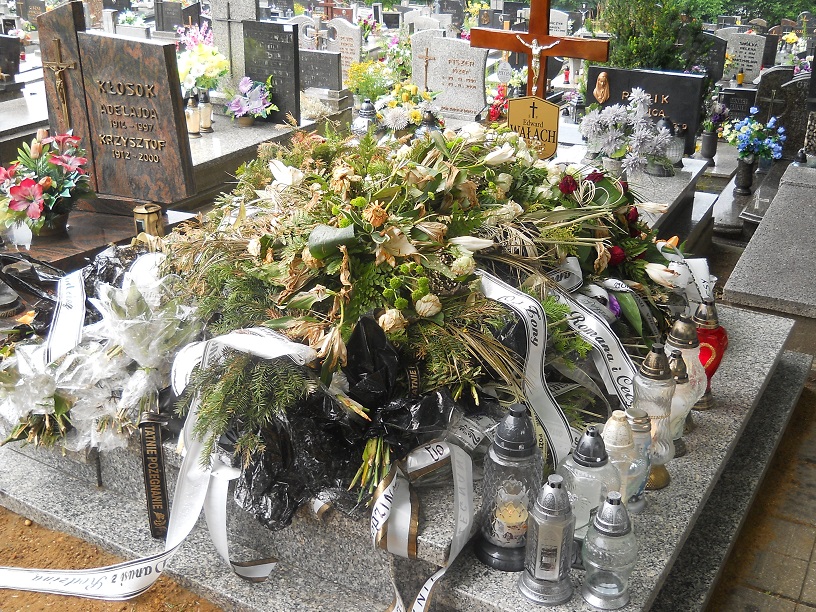 Grób Edward Wałach